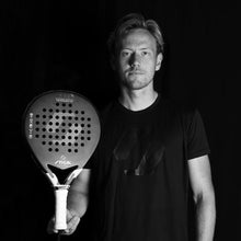 Ladda upp bild till gallerivisning, Stiga Axe Padelracket
